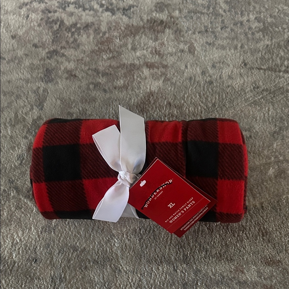 Wondershop Plaid Red and Black Women’s Pajama Pants Flannel
